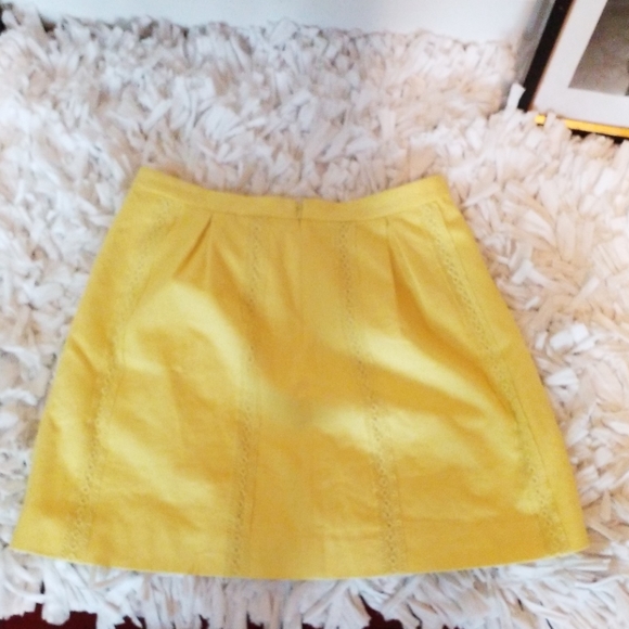 Crew Mini - Picture 3 of 3